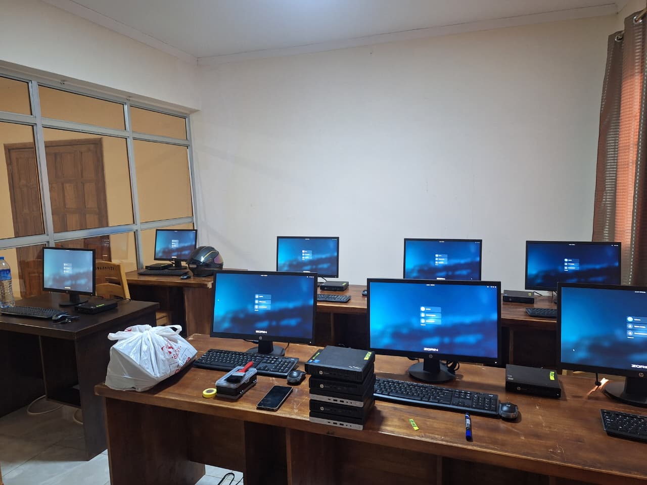 ESWA Lab Zorin OS